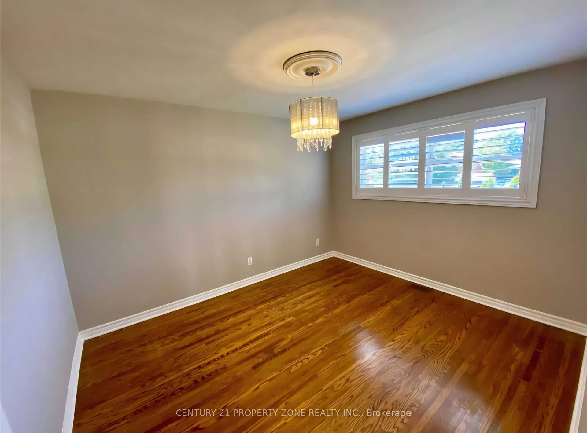 Photo 11 of 5439 Cornwall Crescent, Burlington, Appleby — HOMEH