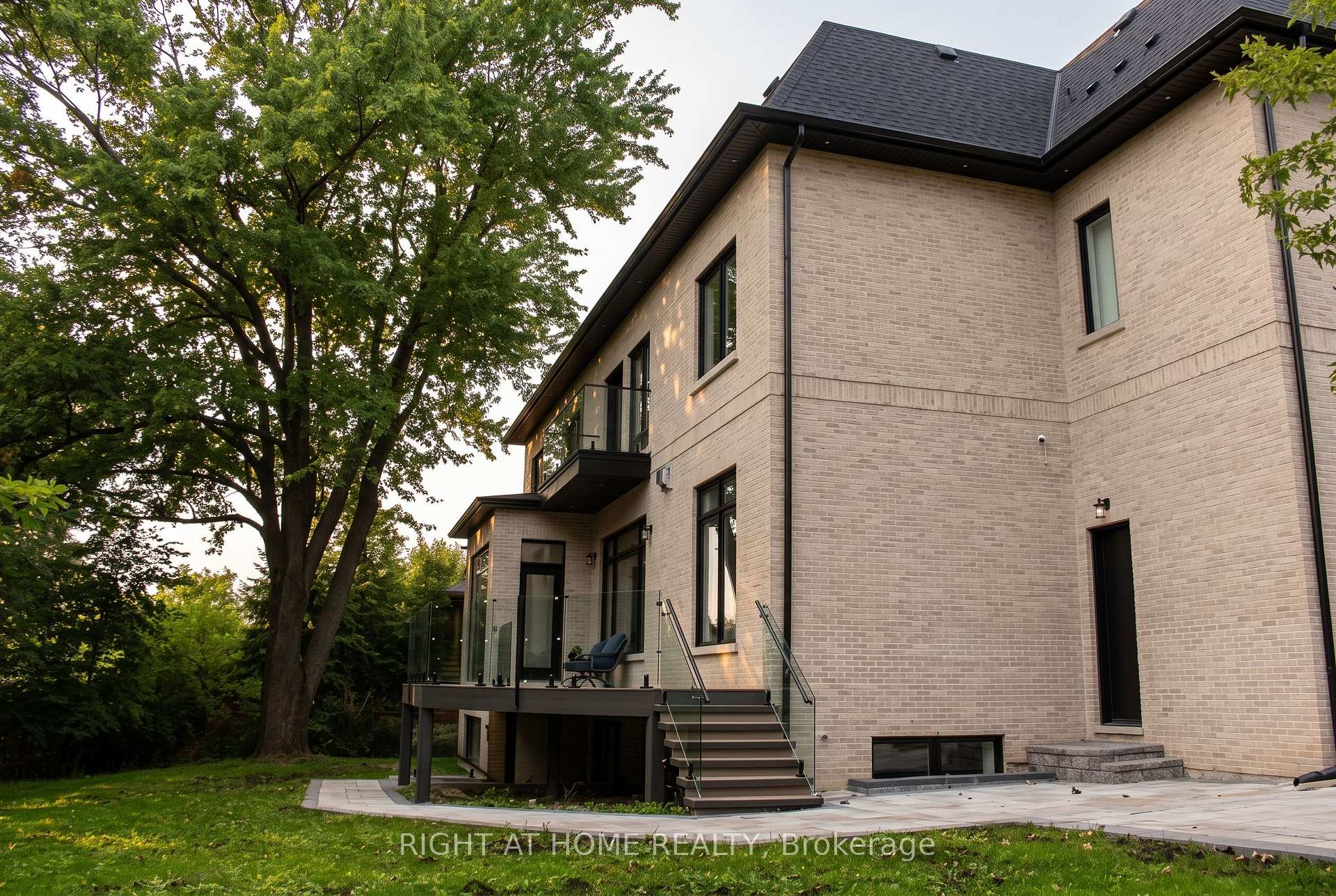 Photo 2 of 15 Orlon Crescent, Richmond Hill, South Richvale — HOMEH
