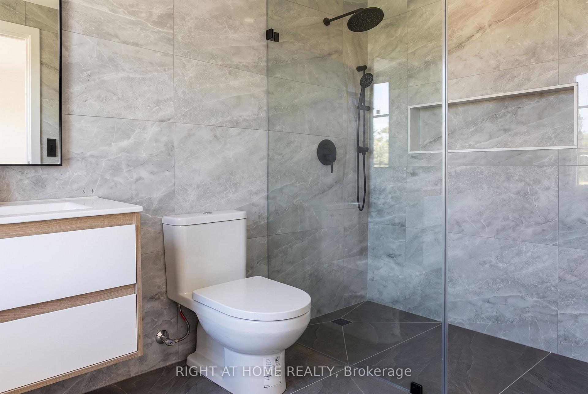 Photo 29 of 15 Orlon Crescent, Richmond Hill, South Richvale — HOMEH