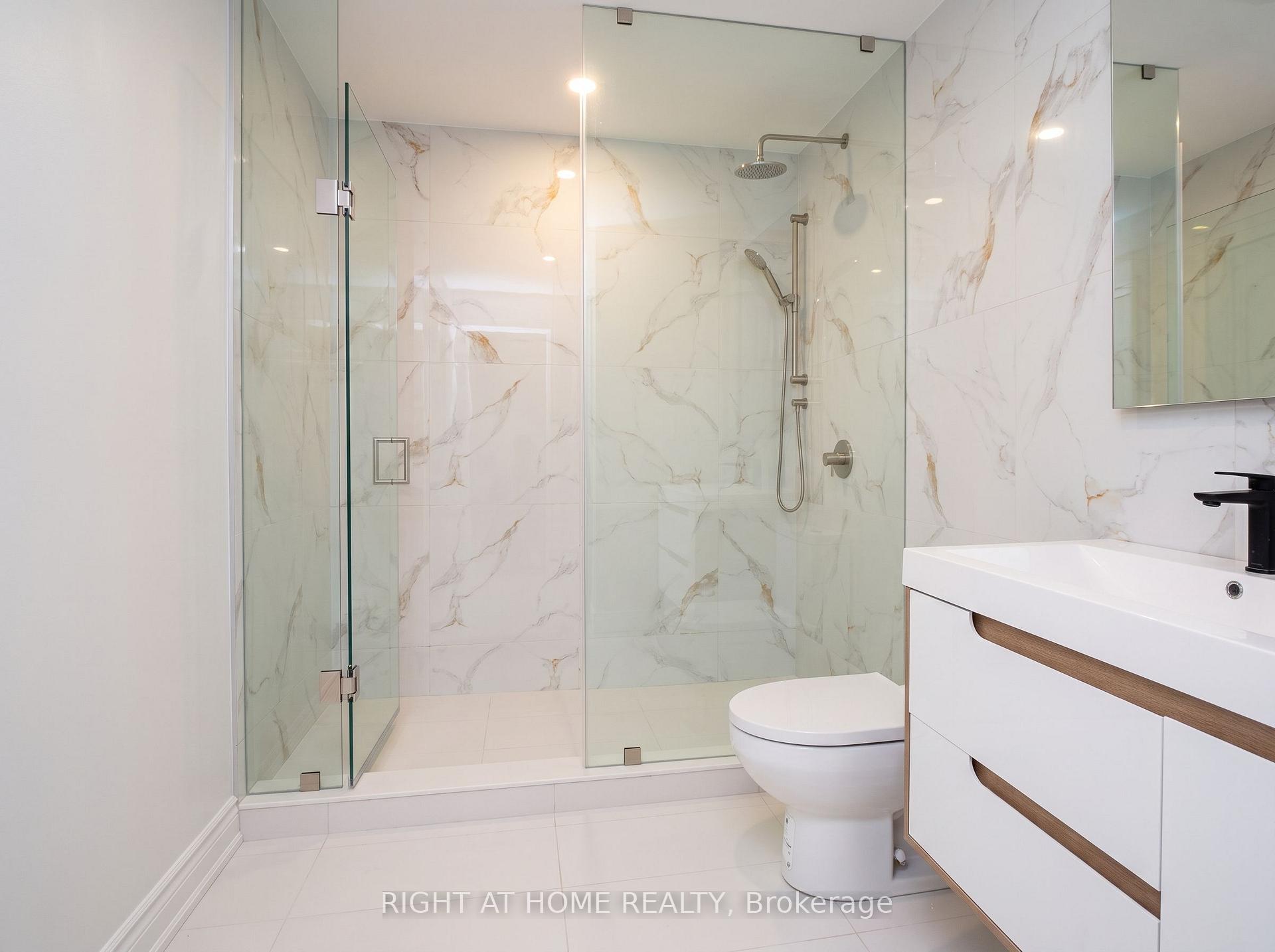 Photo 39 of 15 Orlon Crescent, Richmond Hill, South Richvale — HOMEH