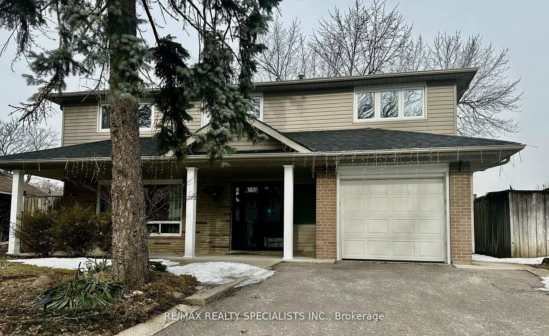 Photo 2 of 6 Norval Crescent, Brampton, Brampton East — HOMEH