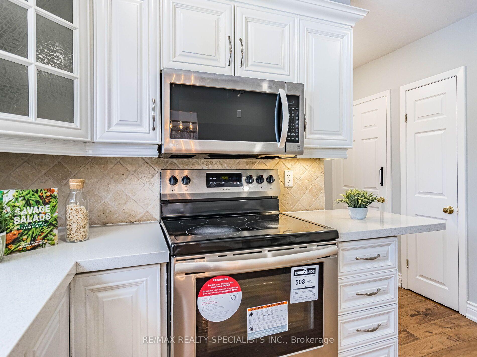 Photo 12 of 6 Norval Crescent, Brampton, Brampton East — HOMEH