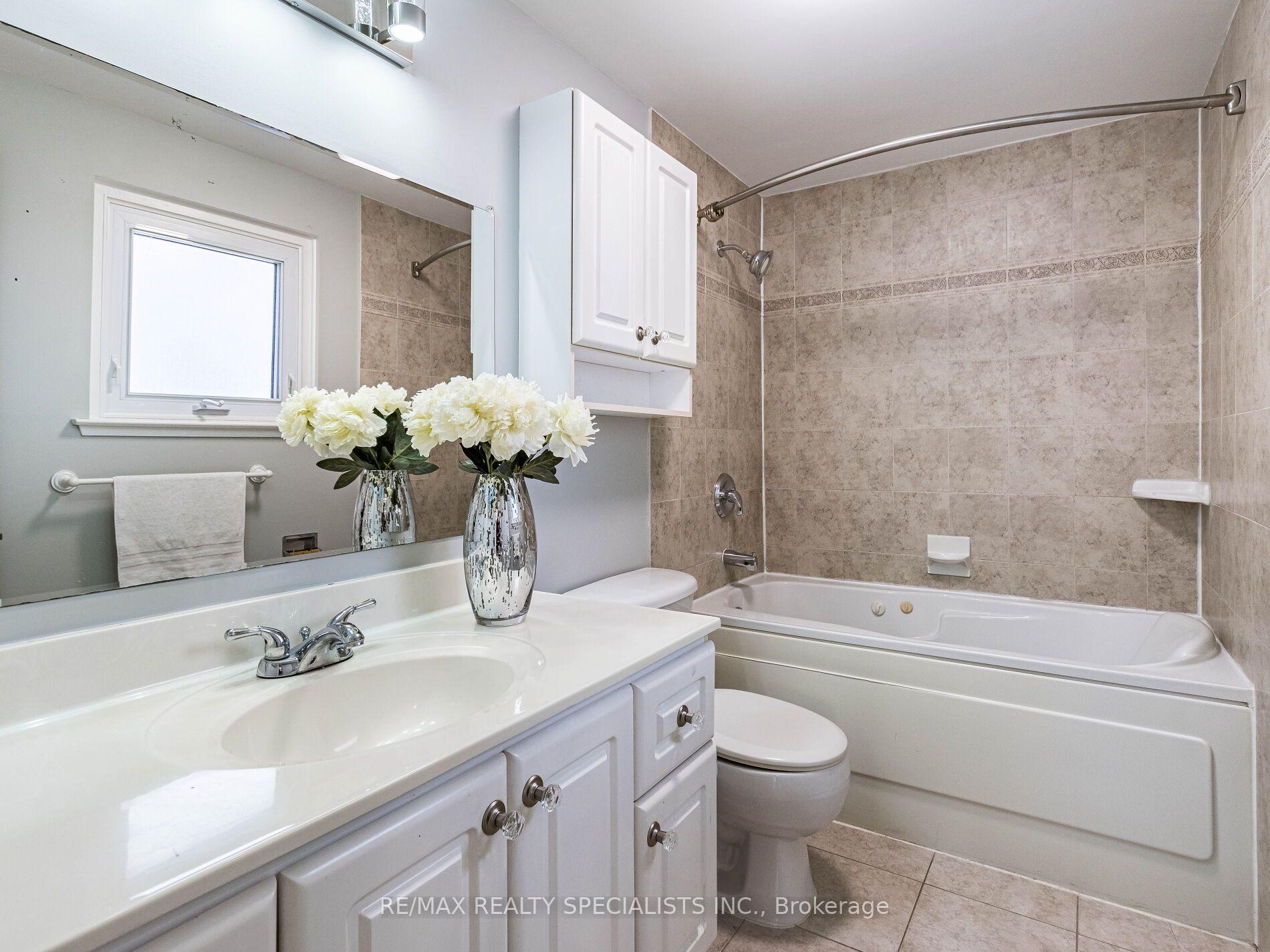 Photo 22 of 6 Norval Crescent, Brampton, Brampton East — HOMEH