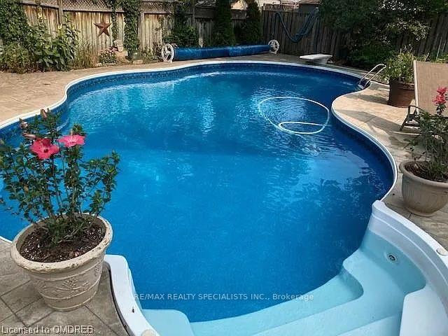 Photo 38 of 6 Norval Crescent, Brampton, Brampton East — HOMEH