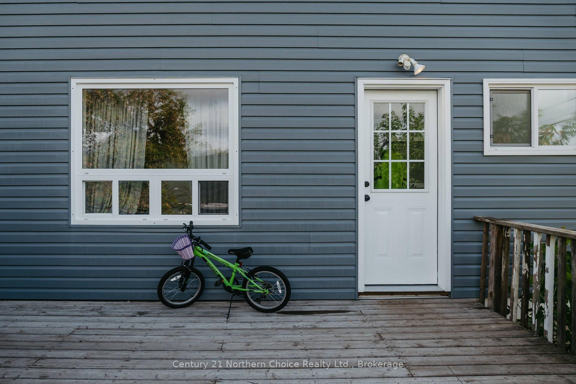 Photo 41 of 44 Peter Street, Kenora, Norman — HOMEH