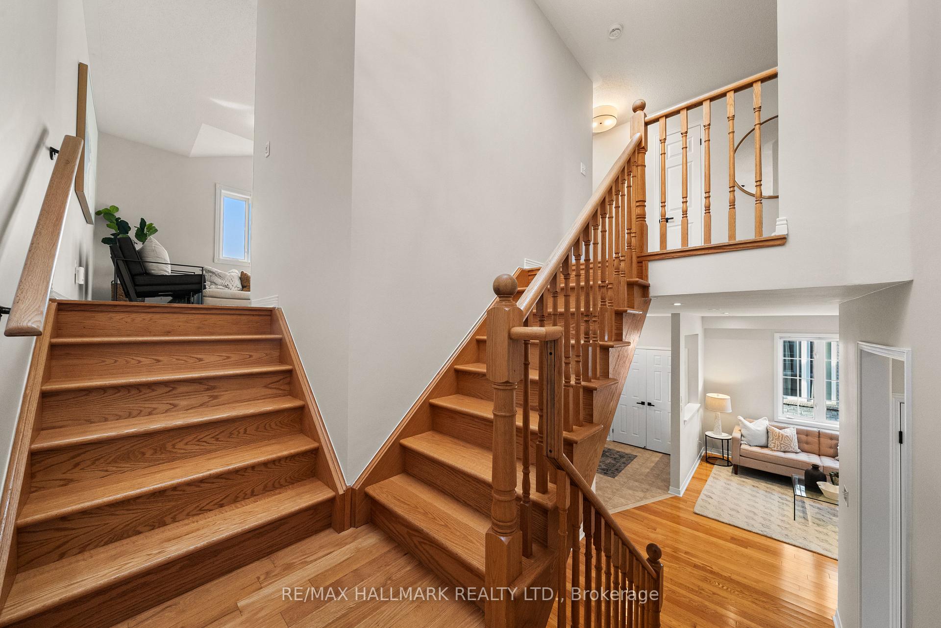 Photo 20 of 26 Larcastle Avenue, Markham, Berczy — HOMEH