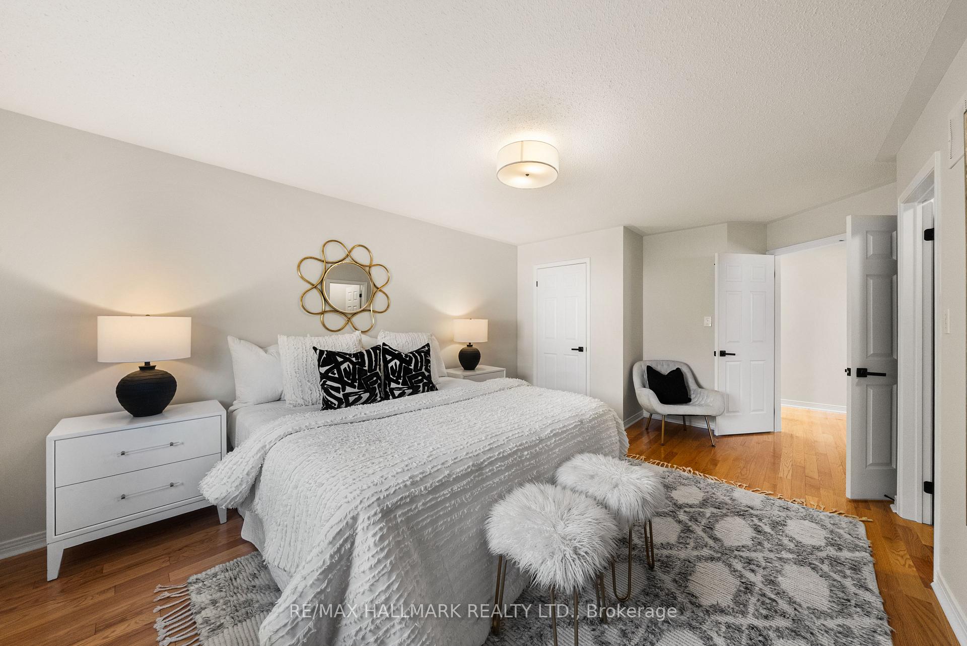 Photo 21 of 26 Larcastle Avenue, Markham, Berczy — HOMEH