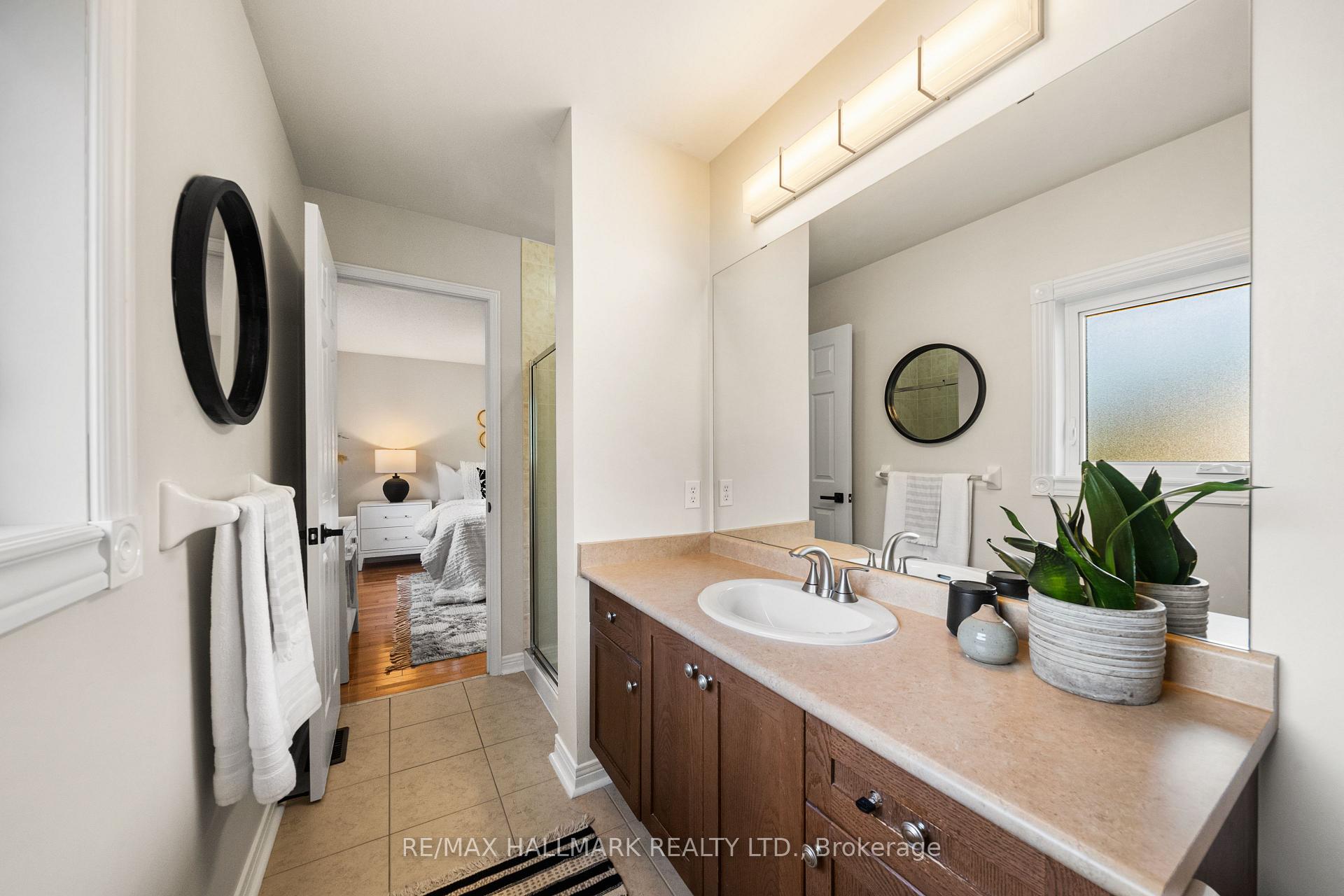 Photo 24 of 26 Larcastle Avenue, Markham, Berczy — HOMEH