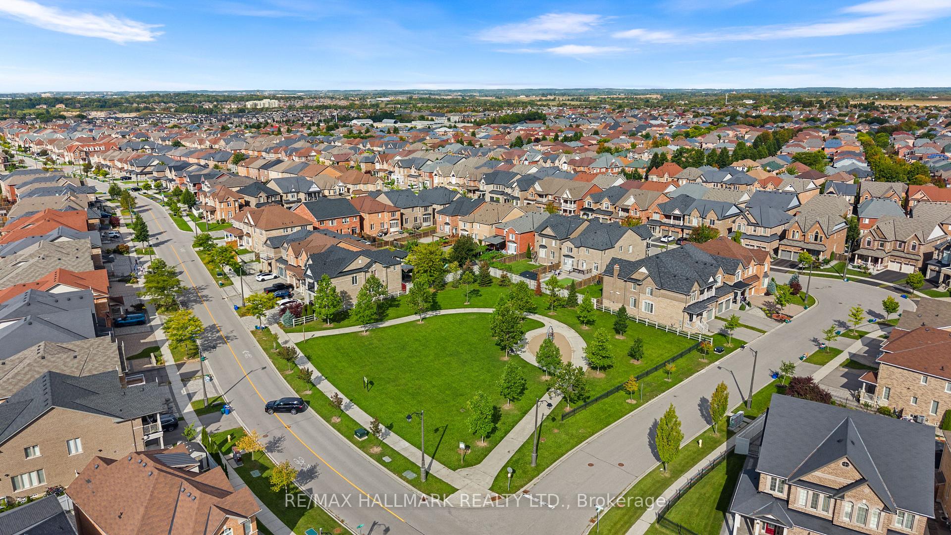 Photo 44 of 26 Larcastle Avenue, Markham, Berczy — HOMEH