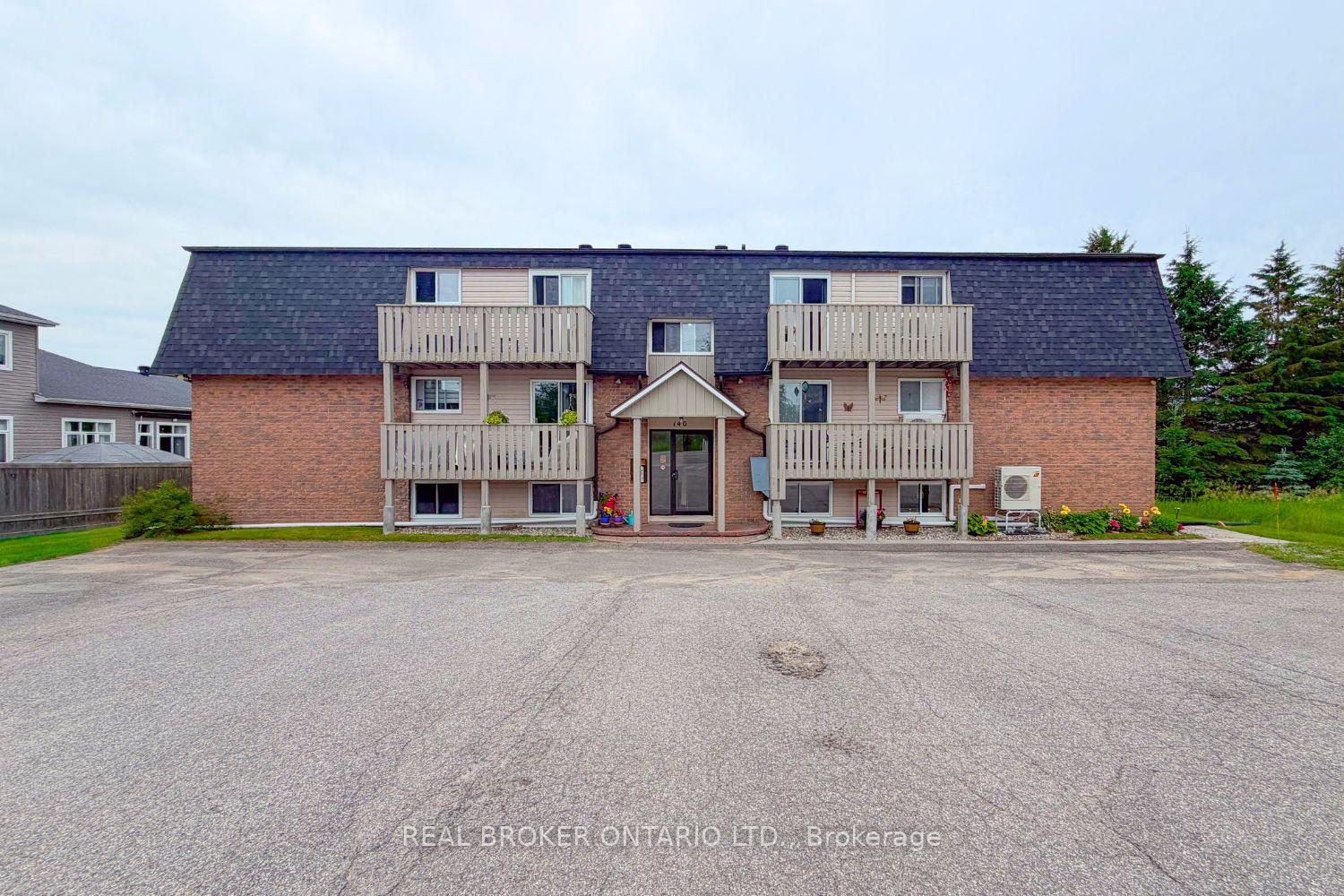 Photo of Unit 12, 140 George Street W