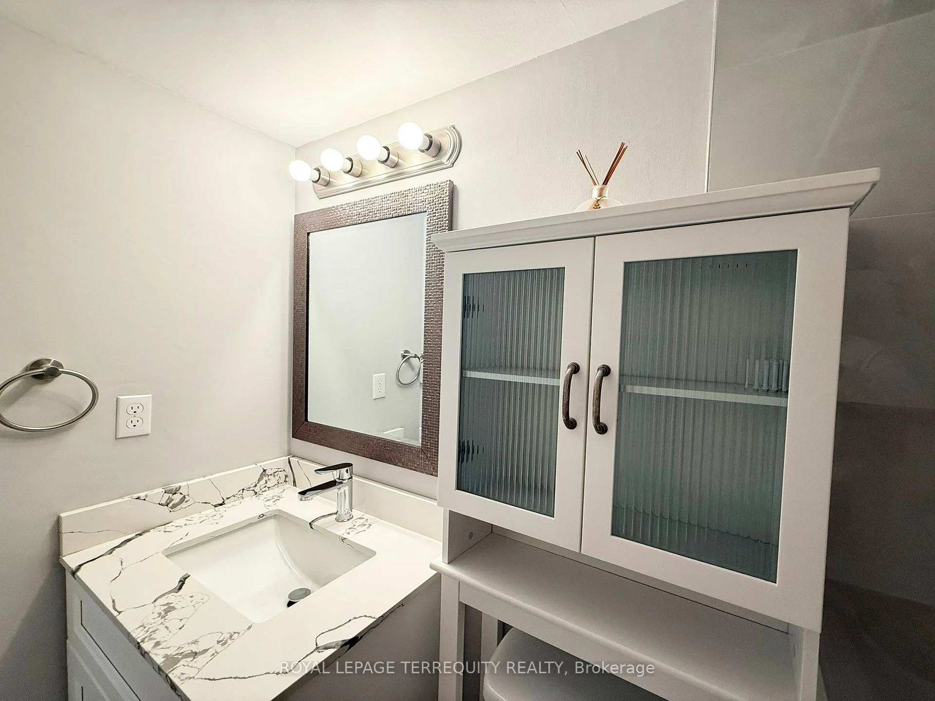Photo 15 of Unit 1901, 420 Mill Road, Etobicoke, Eringate-Centennial-West Deane — HOMEH