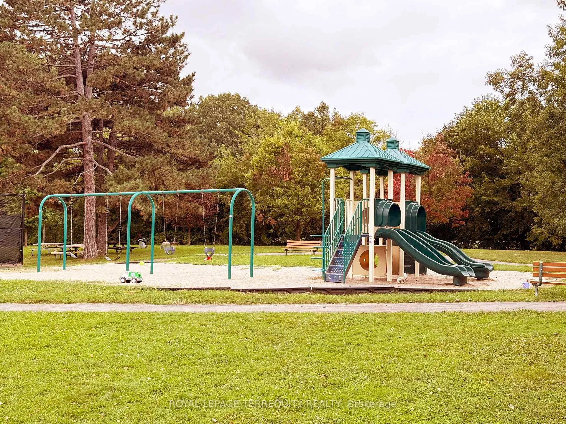 Photo 21 of Unit 1901, 420 Mill Road, Etobicoke, Eringate-Centennial-West Deane — HOMEH
