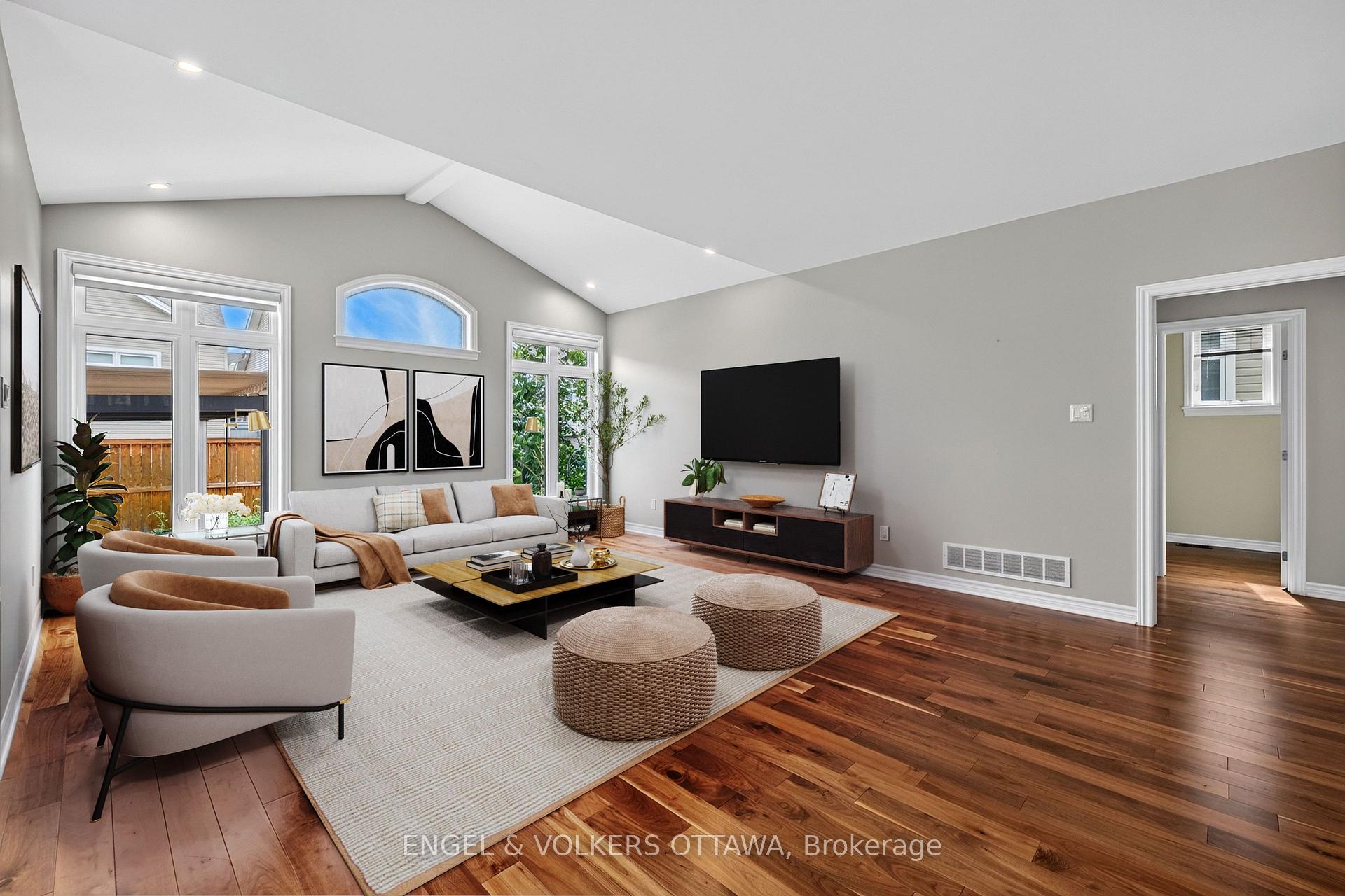 Photo 9 of 865 Tewin Circle, Ottawa, Camelot — HOMEH