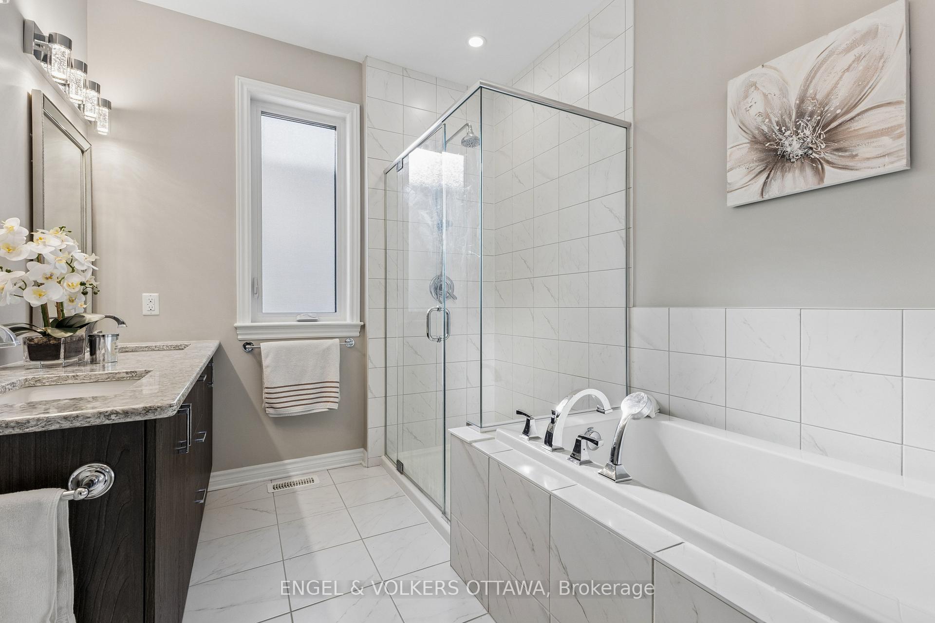 Photo 13 of 865 Tewin Circle, Ottawa, Camelot — HOMEH