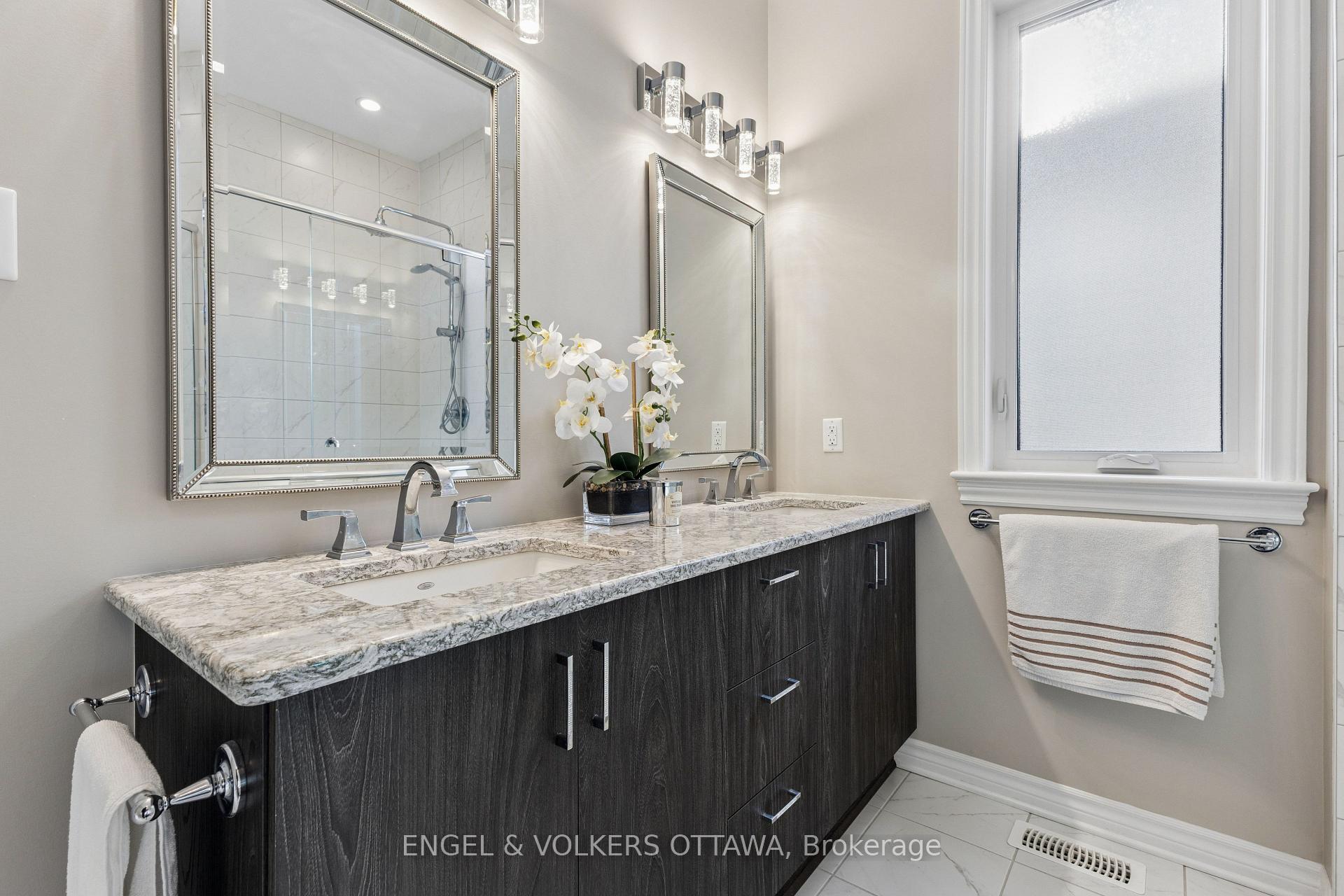 Photo 15 of 865 Tewin Circle, Ottawa, Camelot — HOMEH