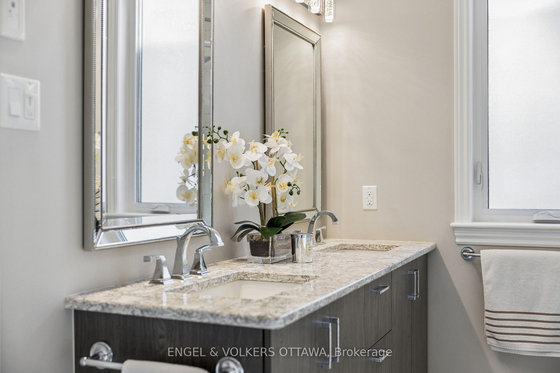 Photo 16 of 865 Tewin Circle, Ottawa, Camelot — HOMEH