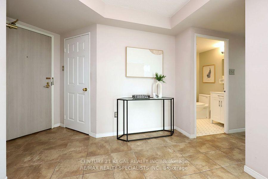 Photo 12 of Unit 704, 2155 Burnhamthorpe Road W, Mississauga, Erin Mills — HOMEH