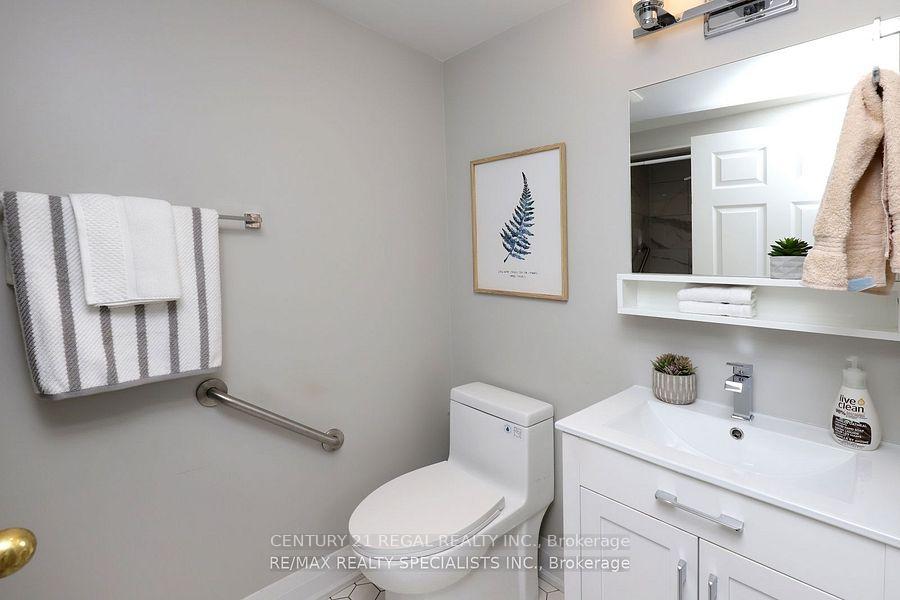 Photo 14 of Unit 704, 2155 Burnhamthorpe Road W, Mississauga, Erin Mills — HOMEH