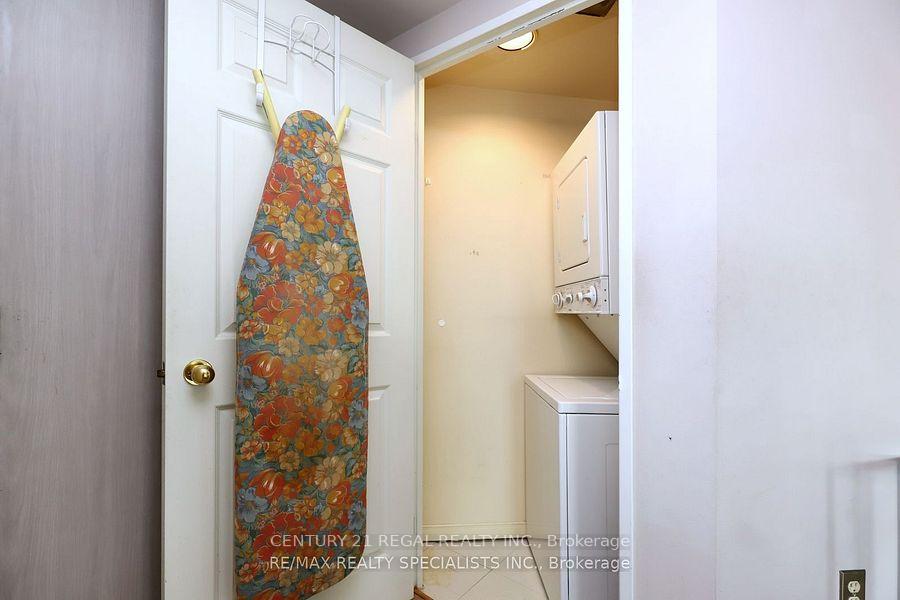 Photo 15 of Unit 704, 2155 Burnhamthorpe Road W, Mississauga, Erin Mills — HOMEH