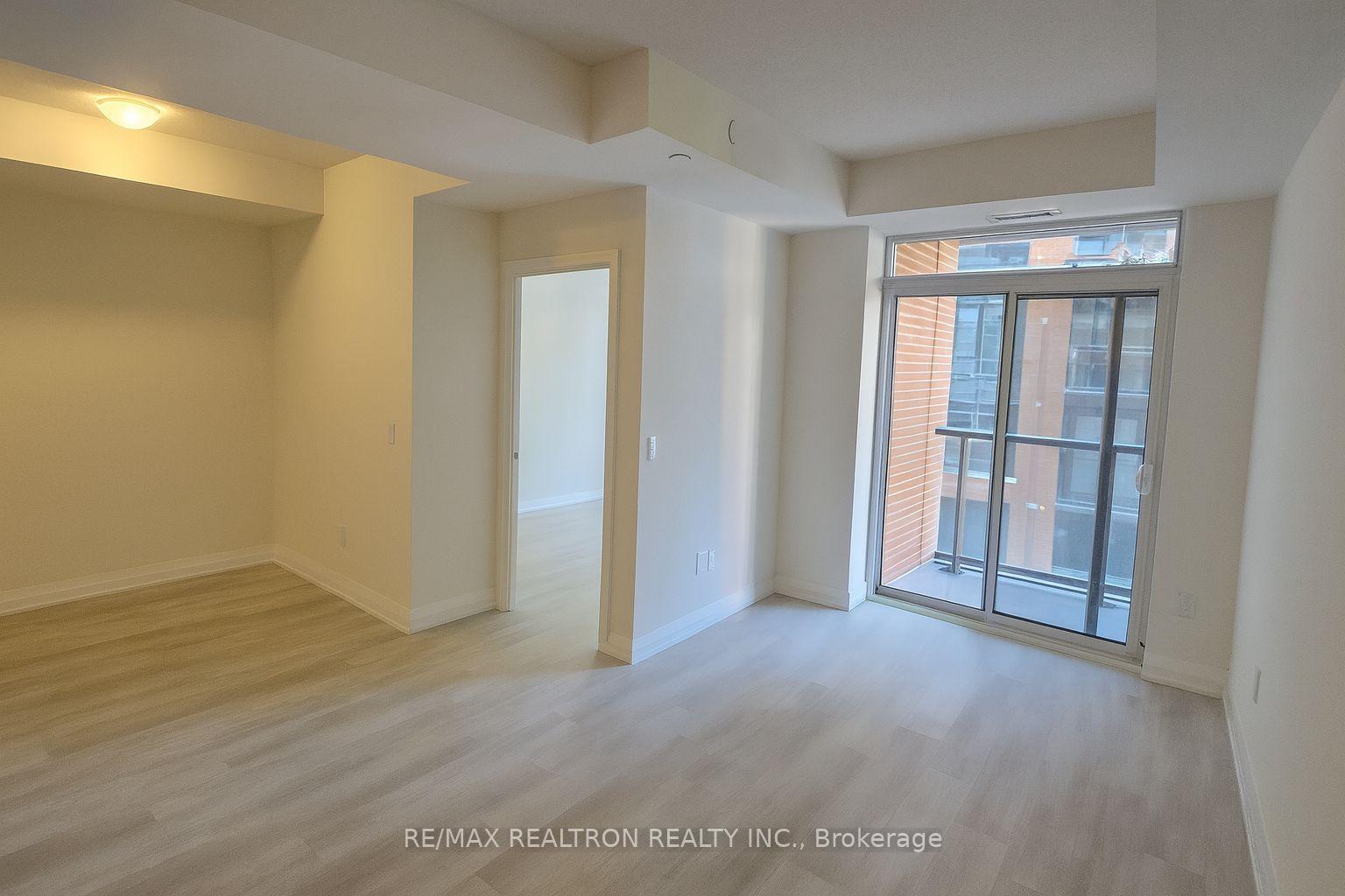 Photo 4 of Unit 726, 3270 Sheppard Avenue E, Scarborough, Tam O'Shanter-Sullivan — HOMEH