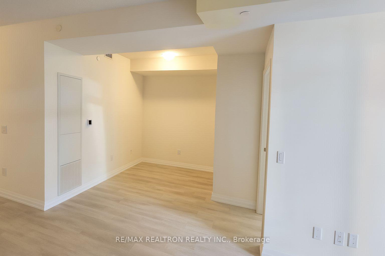 Photo 5 of Unit 726, 3270 Sheppard Avenue E, Scarborough, Tam O'Shanter-Sullivan — HOMEH