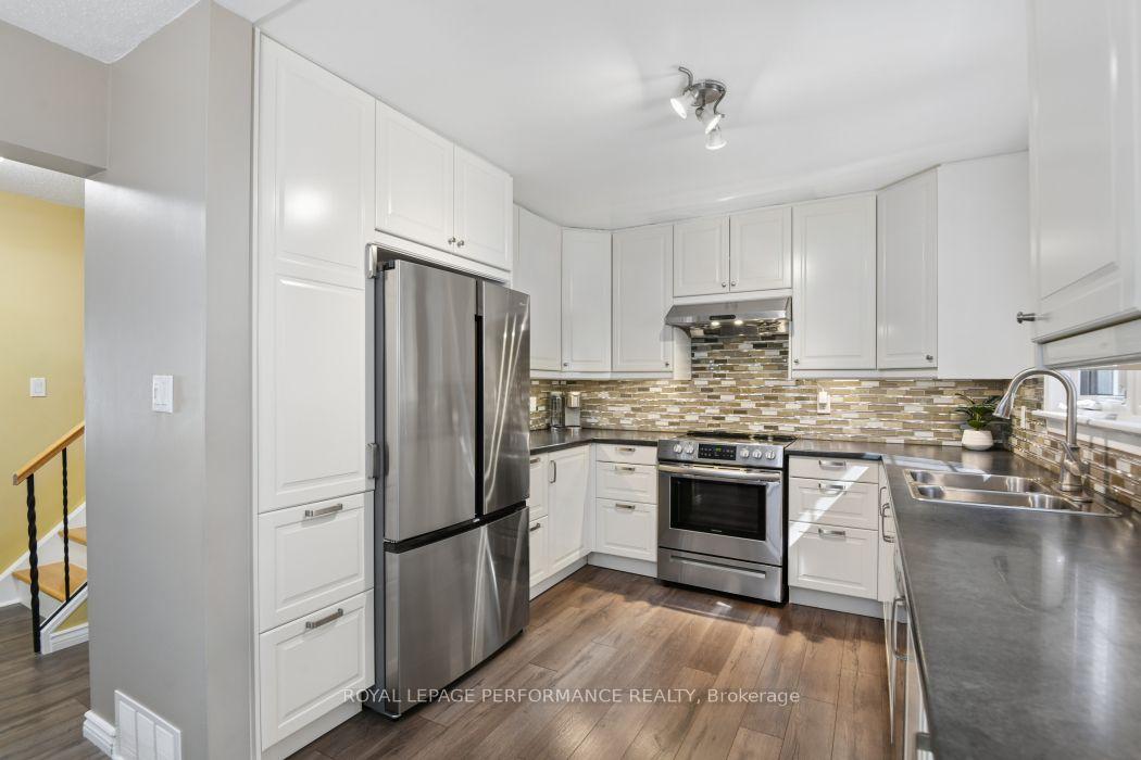 Photo 10 of 4 Winchester Drive, Ottawa, Kanata - Glencairn/Hazeldean — HOMEH