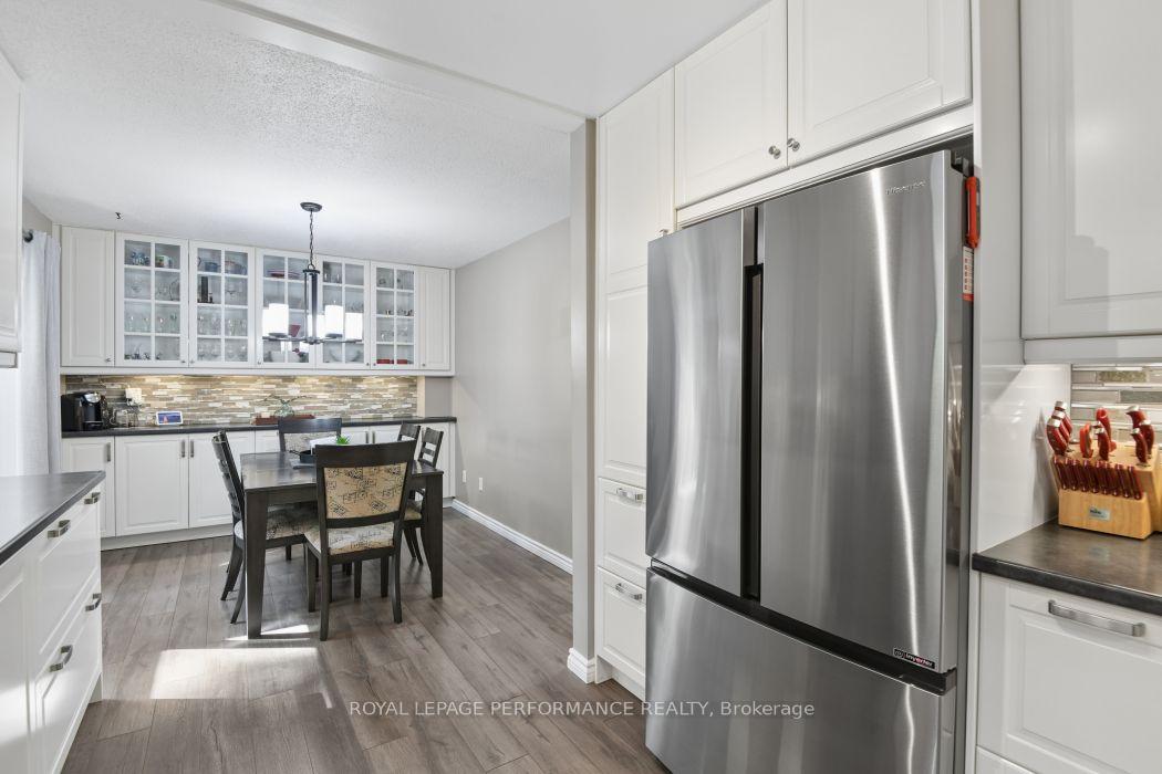 Photo 12 of 4 Winchester Drive, Ottawa, Kanata - Glencairn/Hazeldean — HOMEH