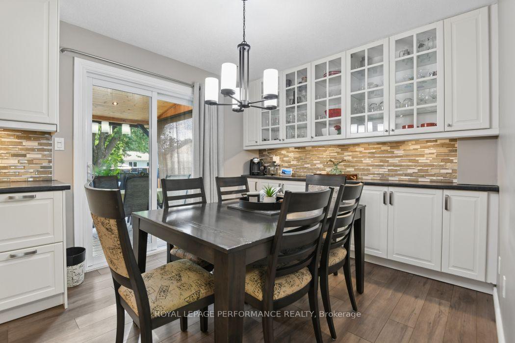 Photo 13 of 4 Winchester Drive, Ottawa, Kanata - Glencairn/Hazeldean — HOMEH