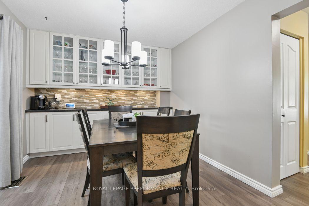 Photo 14 of 4 Winchester Drive, Ottawa, Kanata - Glencairn/Hazeldean — HOMEH