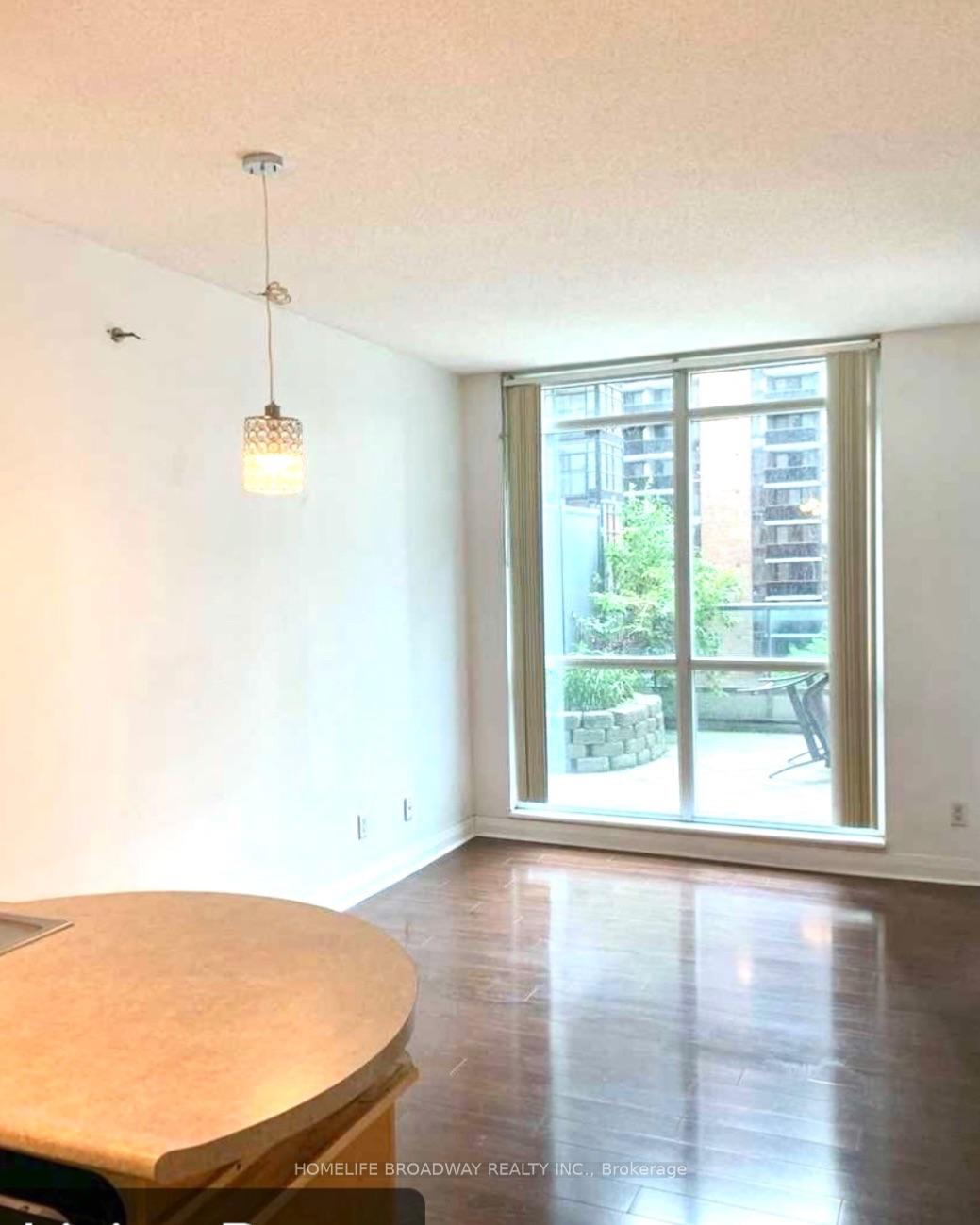 Photo 4 of Unit 403, 1121 Bay Street, Toronto, Bay Street Corridor — HOMEH