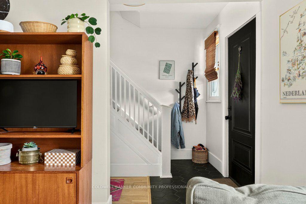 Photo 6 of 139 Belmont Avenue, Hamilton, Crown Point — HOMEH