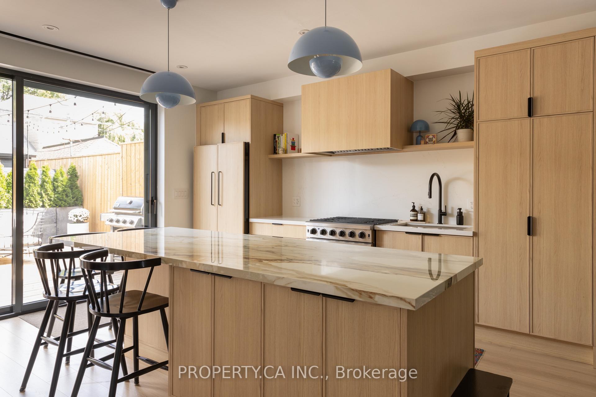 Photo 11 of 301 Grace Street, Toronto, Palmerston-Little Italy — HOMEH