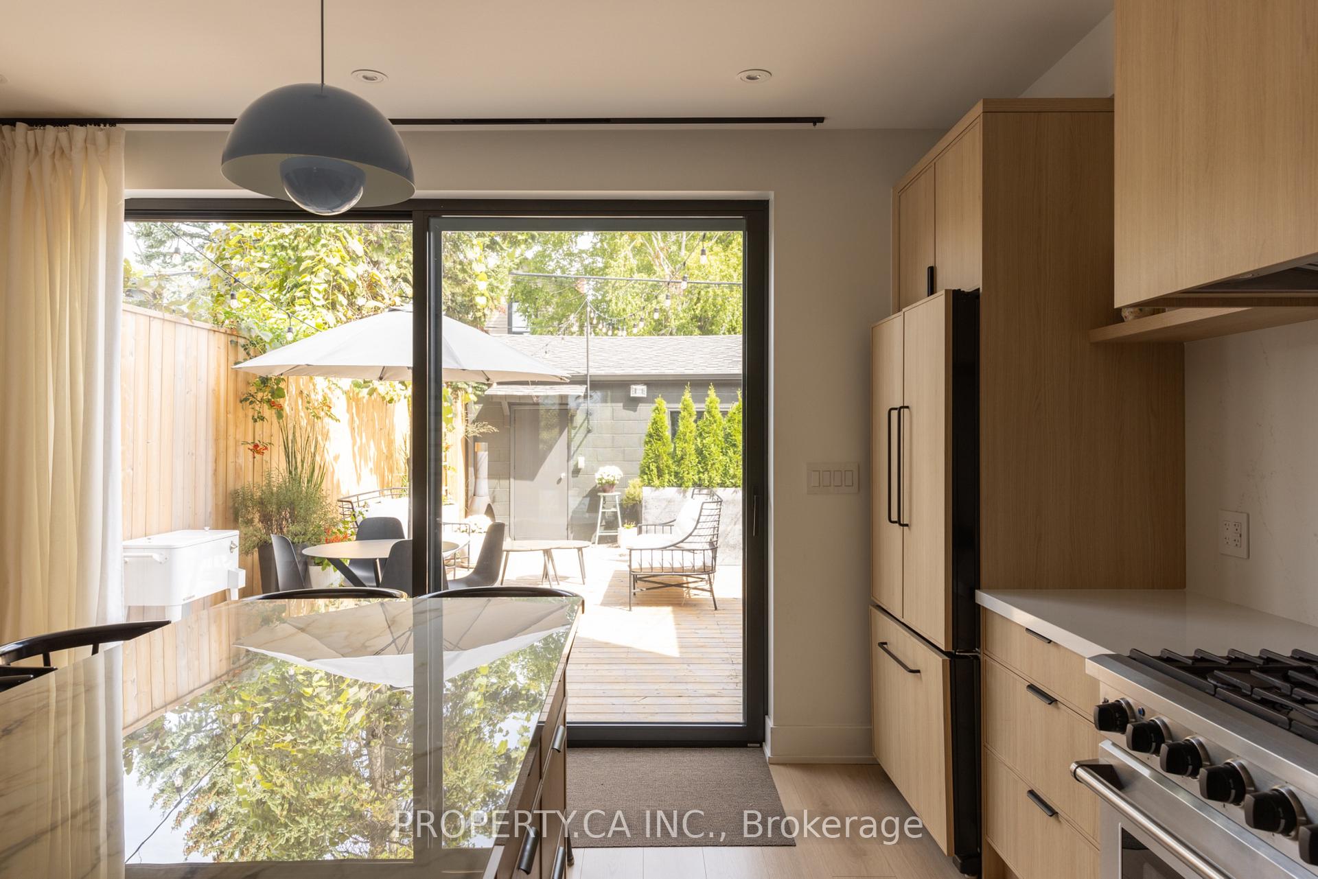 Photo 13 of 301 Grace Street, Toronto, Palmerston-Little Italy — HOMEH