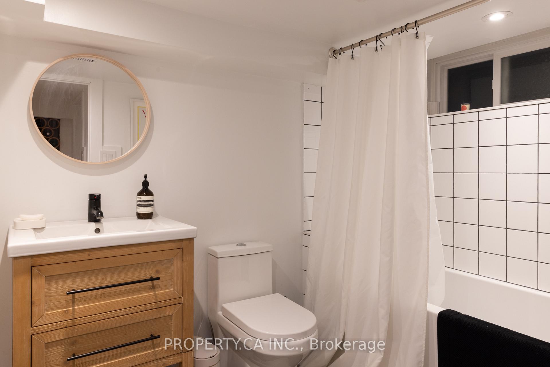 Photo 36 of 301 Grace Street, Toronto, Palmerston-Little Italy — HOMEH
