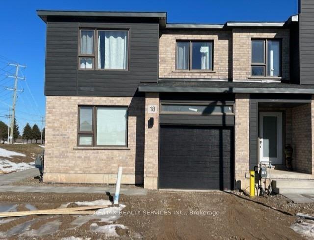 Photo 2 of 18 Roper Place, Kitchener, Huron Park — HOMEH