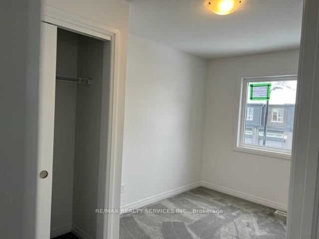 Photo 6 of 18 Roper Place, Kitchener, Huron Park — HOMEH