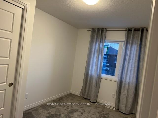 Photo 12 of 18 Roper Place, Kitchener, Huron Park — HOMEH