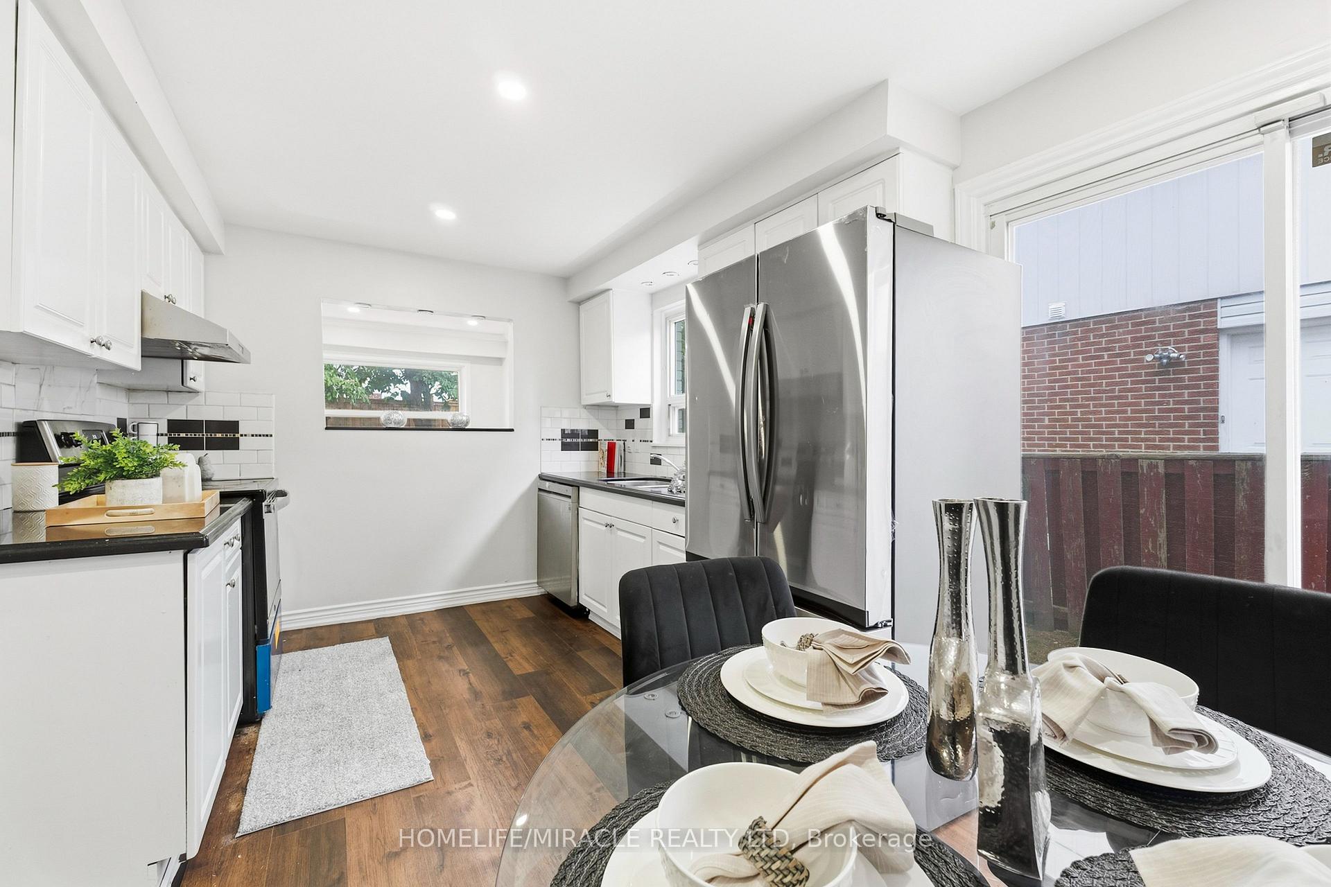 Photo 9 of 26 Abell Drive, Brampton, Madoc — HOMEH