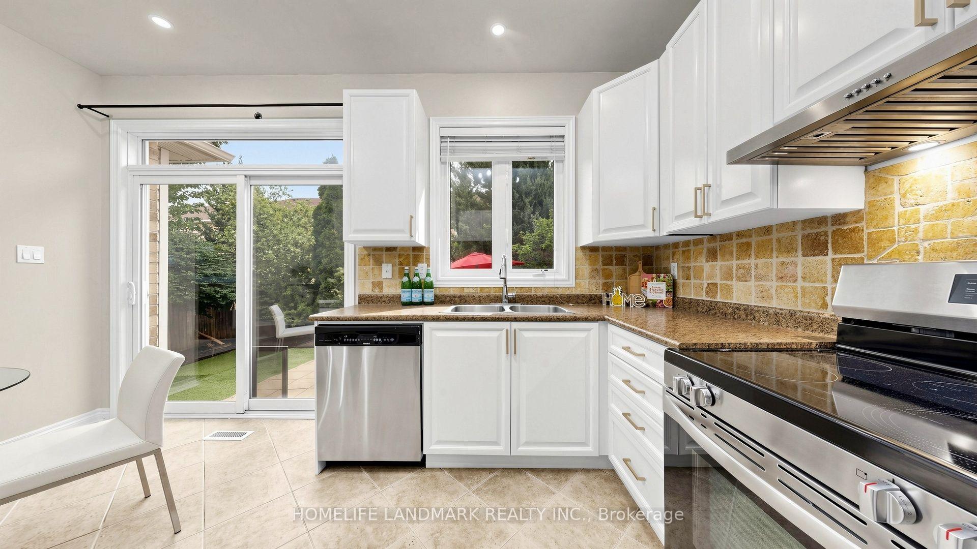 Photo 15 of 129 Beare Trail, Newmarket, Woodland Hill — HOMEH