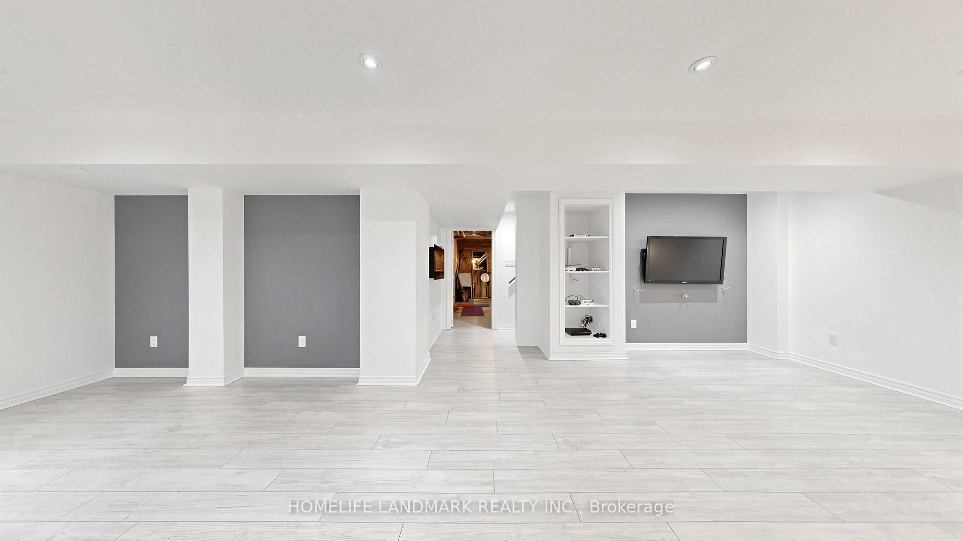 Photo 43 of 129 Beare Trail, Newmarket, Woodland Hill — HOMEH