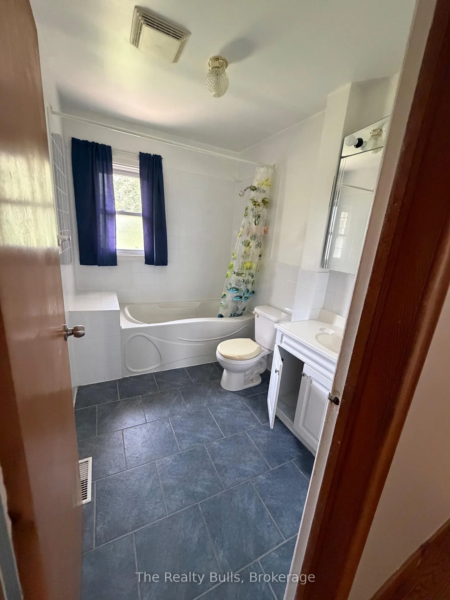 Photo 6 of 43 Barron Street, Welland, Prince Charles — HOMEH