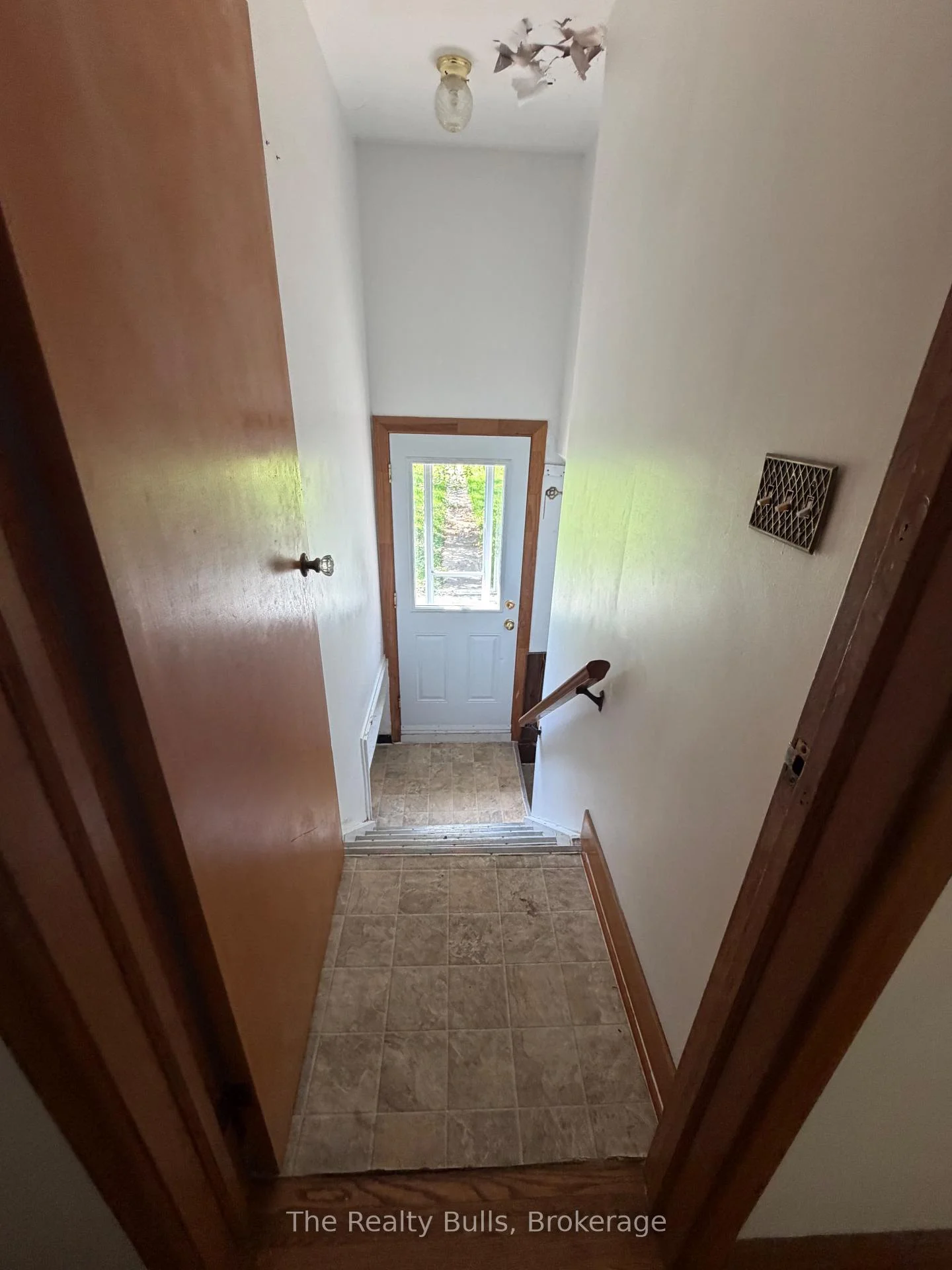 Photo 9 of 43 Barron Street, Welland, Prince Charles — HOMEH