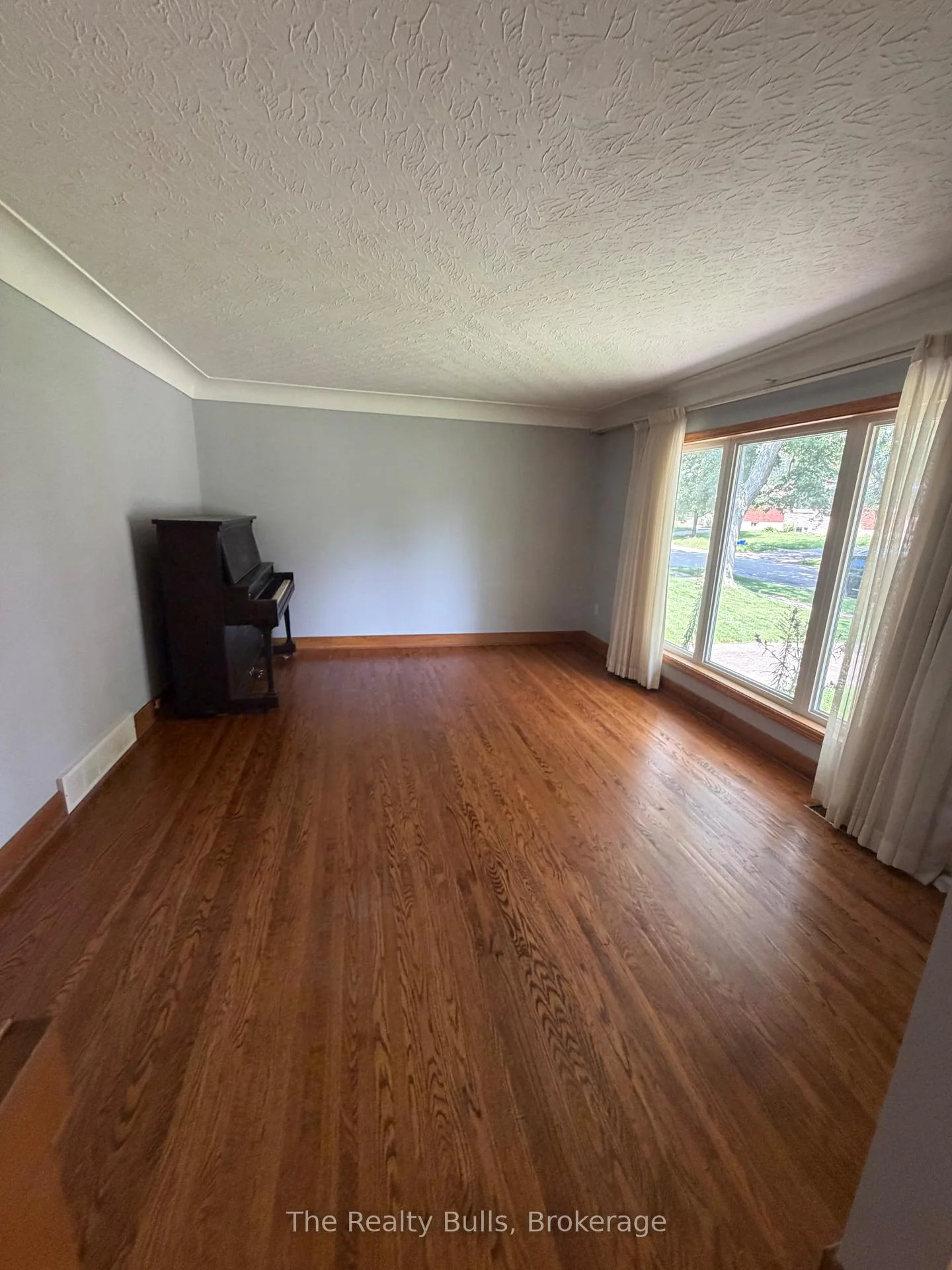 Photo 13 of 43 Barron Street, Welland, Prince Charles — HOMEH