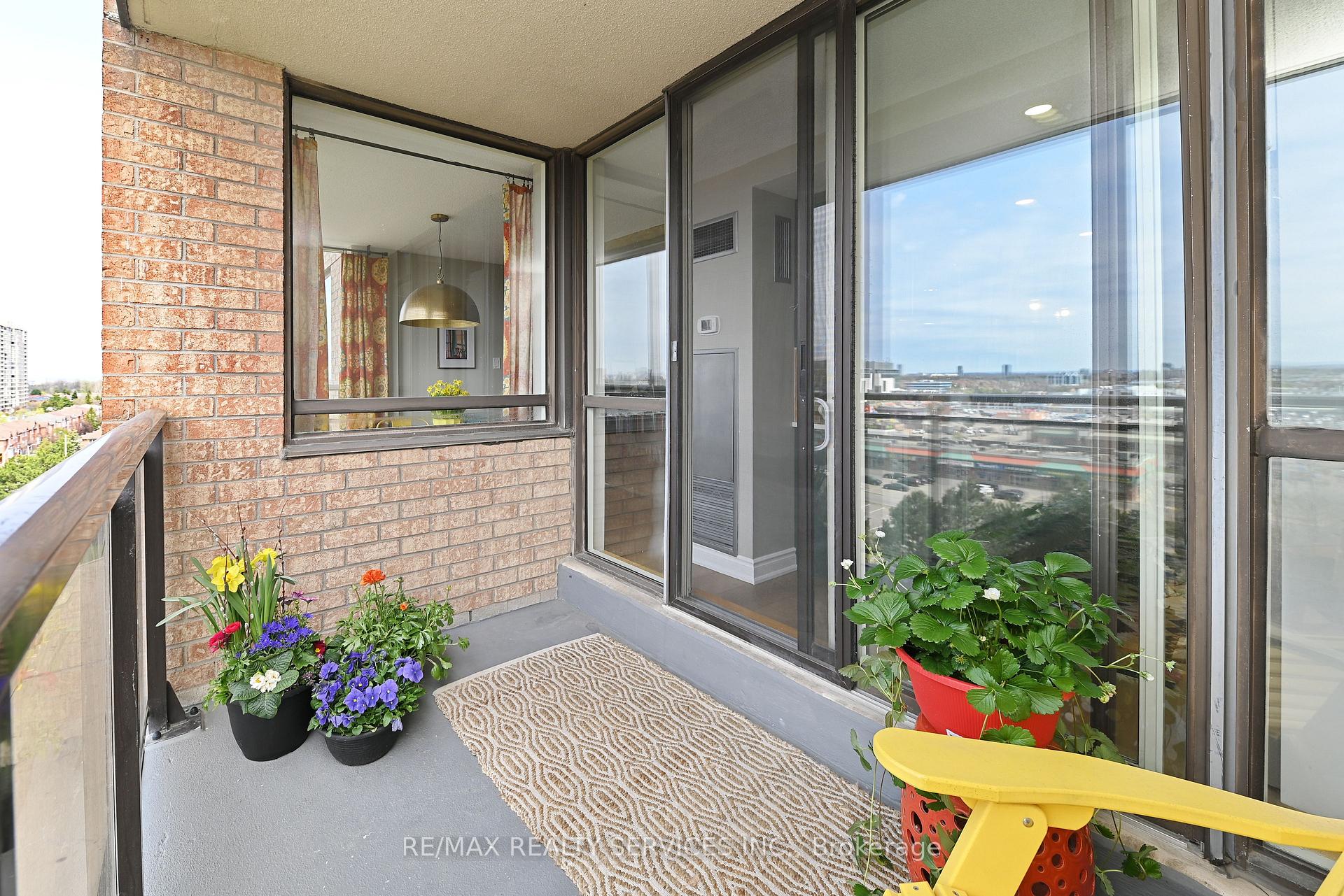 Photo 15 of Unit 905, 20 Cherrytree Drive, Brampton, Fletcher's Creek South — HOMEH