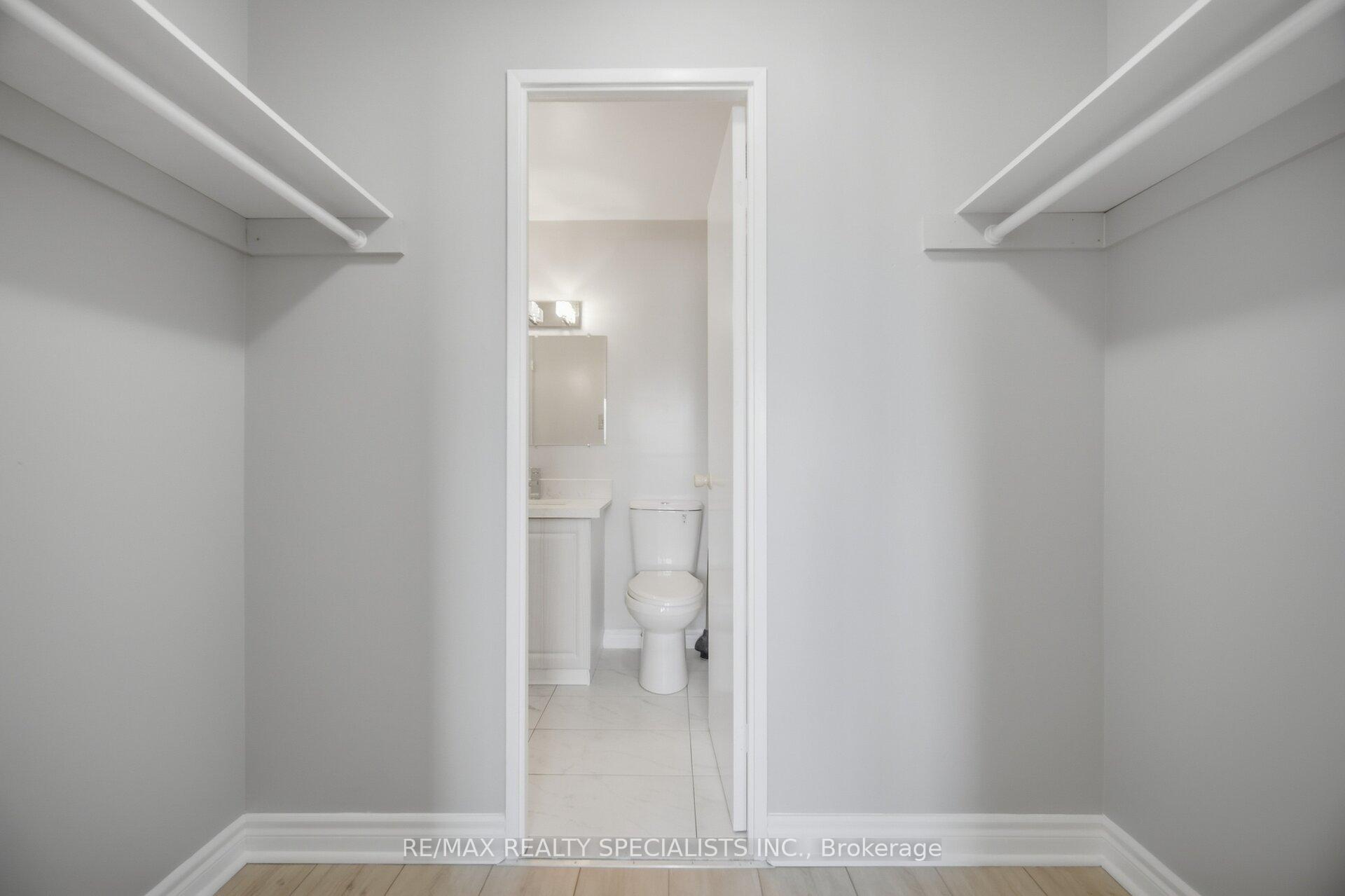Photo 13 of Unit 6, 2170 Bromsgrove Road, Mississauga, Clarkson — HOMEH