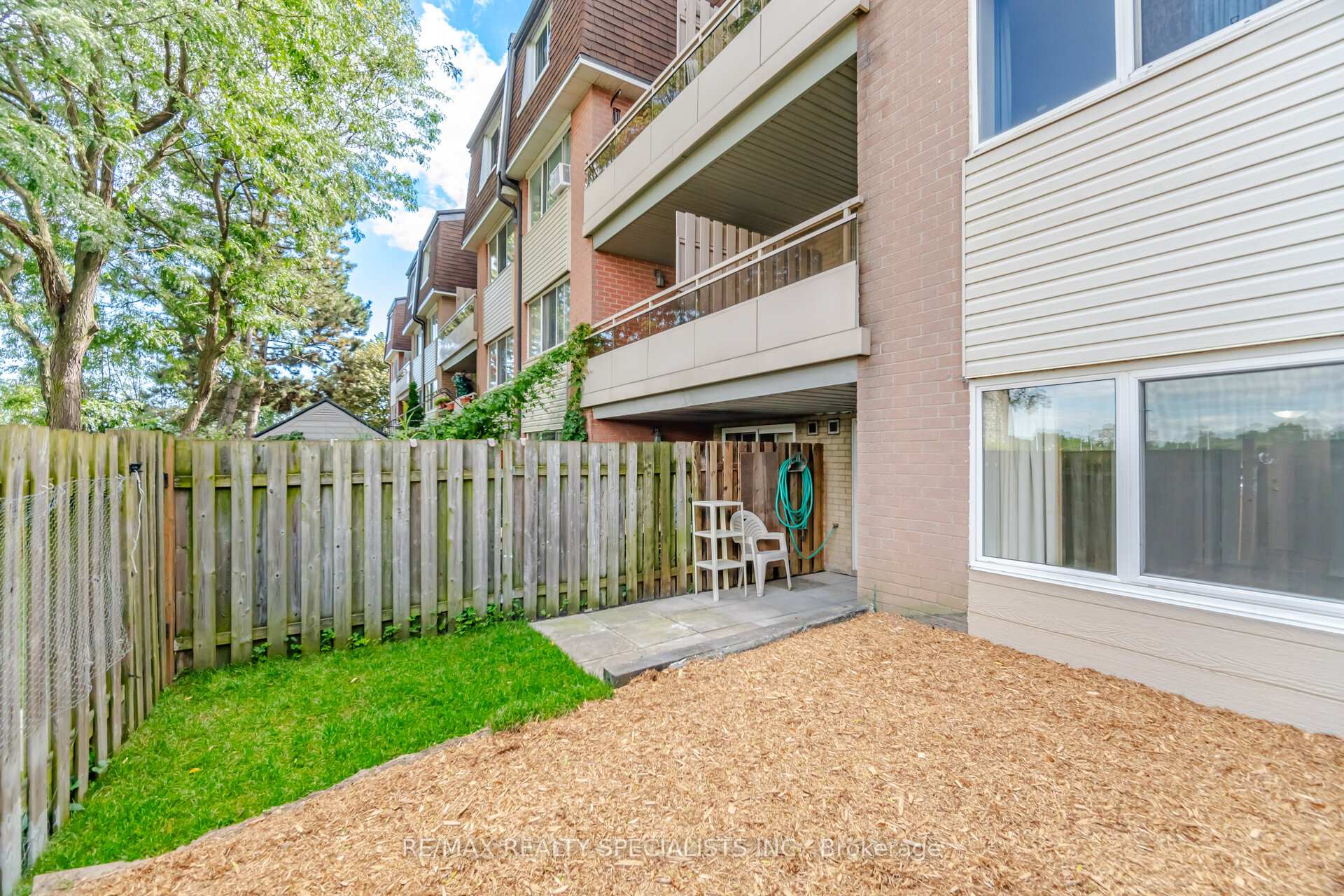 Photo 19 of Unit 6, 2170 Bromsgrove Road, Mississauga, Clarkson — HOMEH