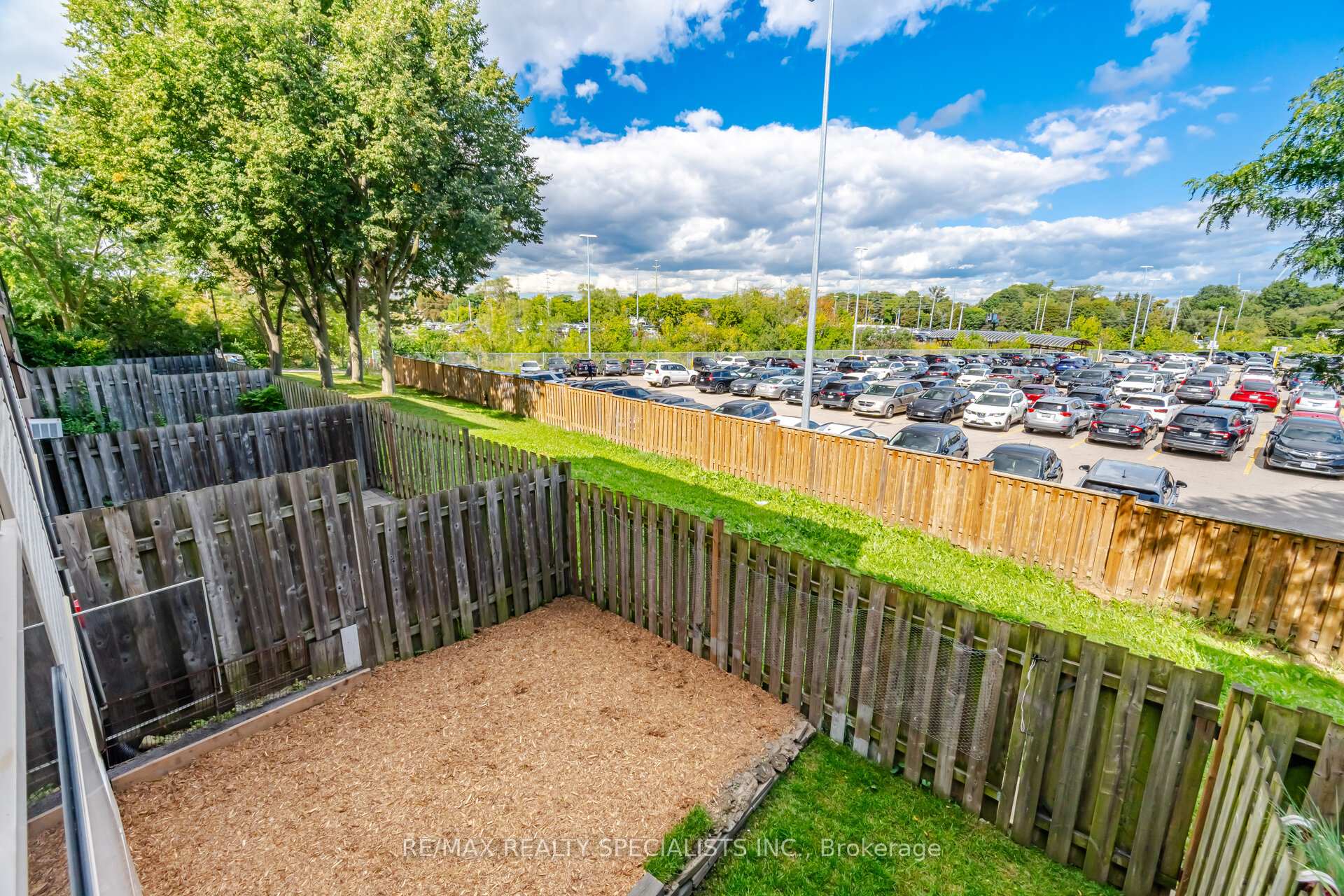 Photo 20 of Unit 6, 2170 Bromsgrove Road, Mississauga, Clarkson — HOMEH