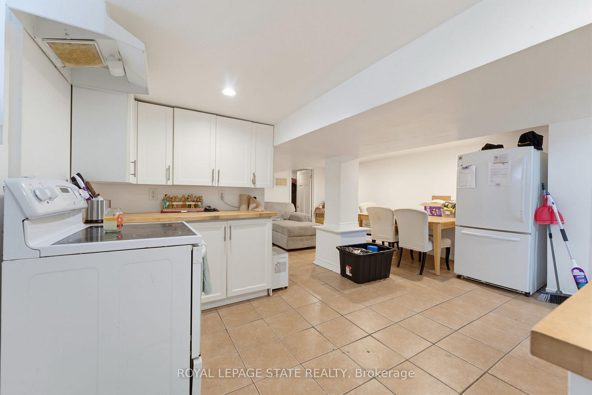 Photo 12 of 113 Wentworth Street S, Hamilton, Stinson — HOMEH
