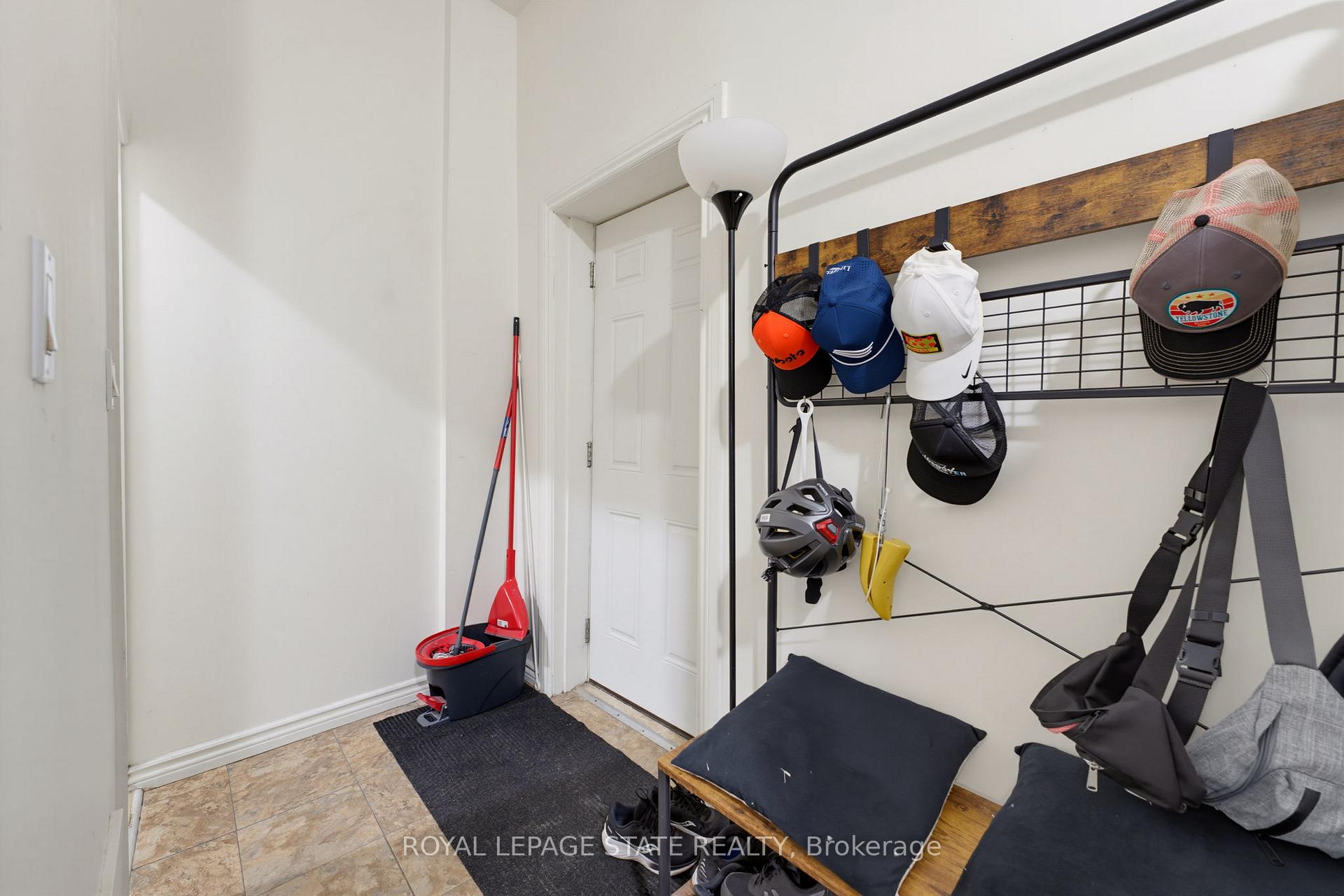 Photo 23 of 113 Wentworth Street S, Hamilton, Stinson — HOMEH