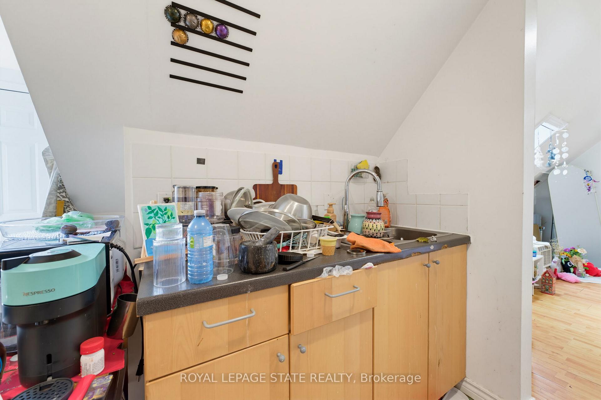 Photo 38 of 113 Wentworth Street S, Hamilton, Stinson — HOMEH
